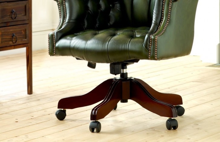 Directors Leather Swivel Chair