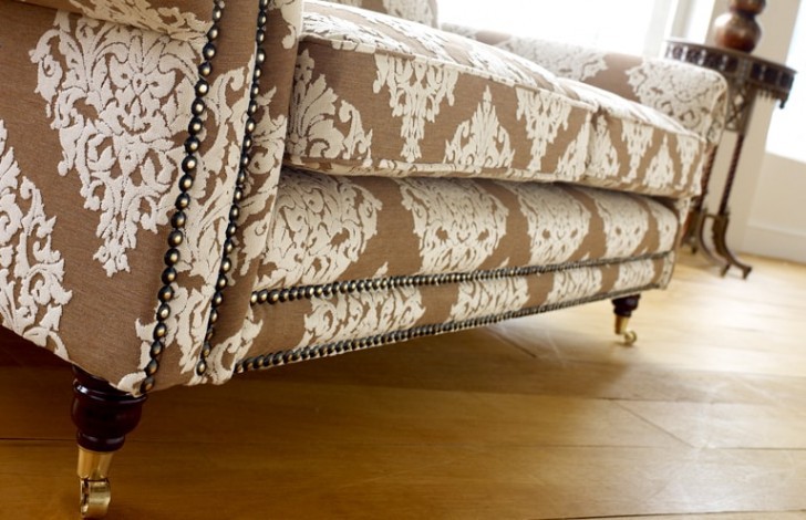 Henley Distinctive Leather Sofa