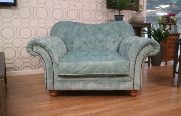 Arundel Vintage Sofa - 1.5 Seater - Lovely Powder (Fabric)