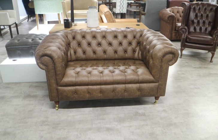 Woodford Vintage Leather Chesterfield - 2 Seater - Apache Rum