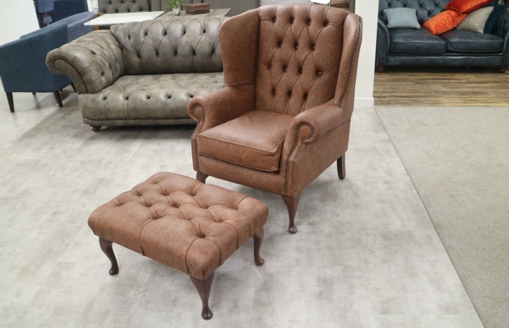Queen anne deals couch for sale
