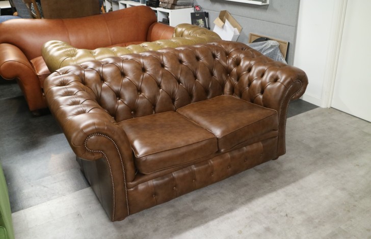 The Chesterfield Company Gladbury Traditional Leather Sofa 2 Seater Antique Tan 69702