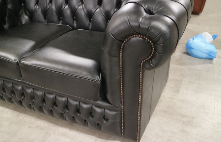 Oxley Classic Leather Chesterfield - 2 Seater - Old English Black