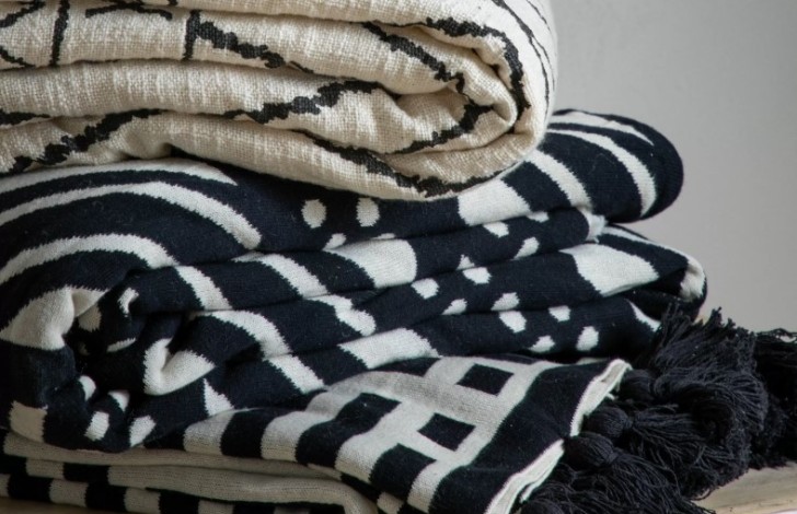 Chevron Sherpa Knit Throw