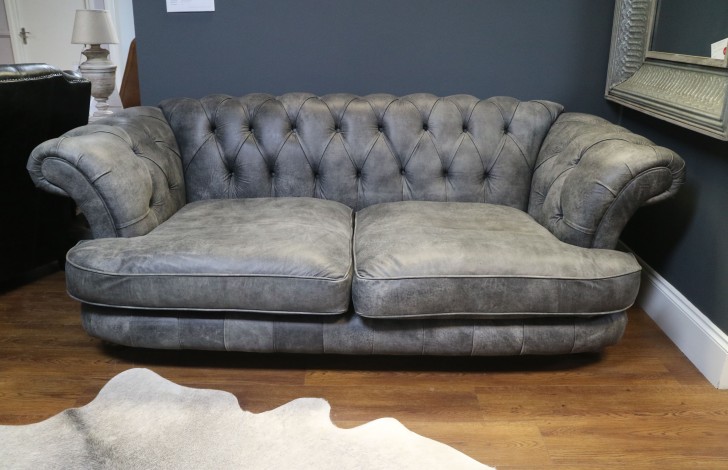 St Edwin Modern Chesterfield Leather Sofa - 3 Seater - Tribe Relic