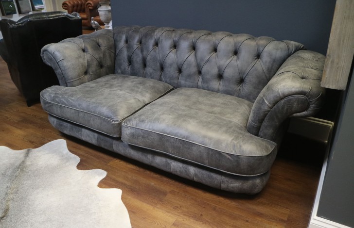 St Edwin Modern Chesterfield Leather Sofa - 3 Seater - Tribe Relic