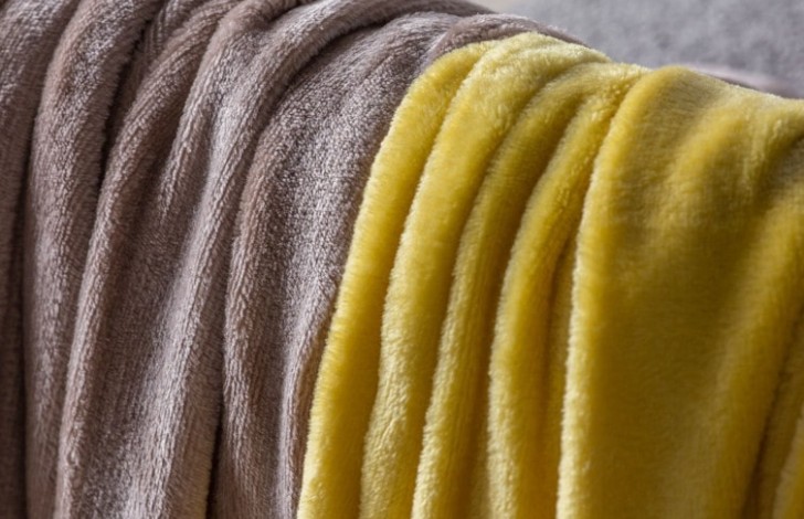 Charcoal Fleece Throw