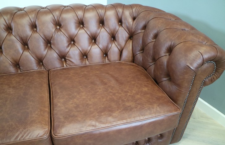 Claridge Luxury Leather Chesterfield Sofa - 3.5 Seater - Dune Hazel