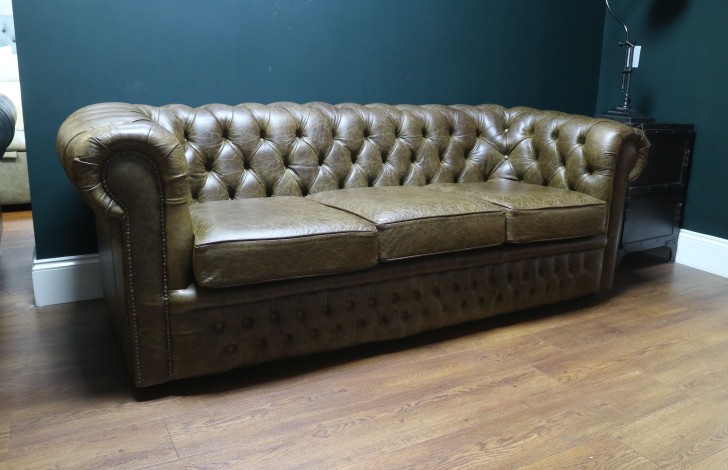 Claridge Luxury Leather Chesterfield Sofa - 3 Seater - Vintage Truffle