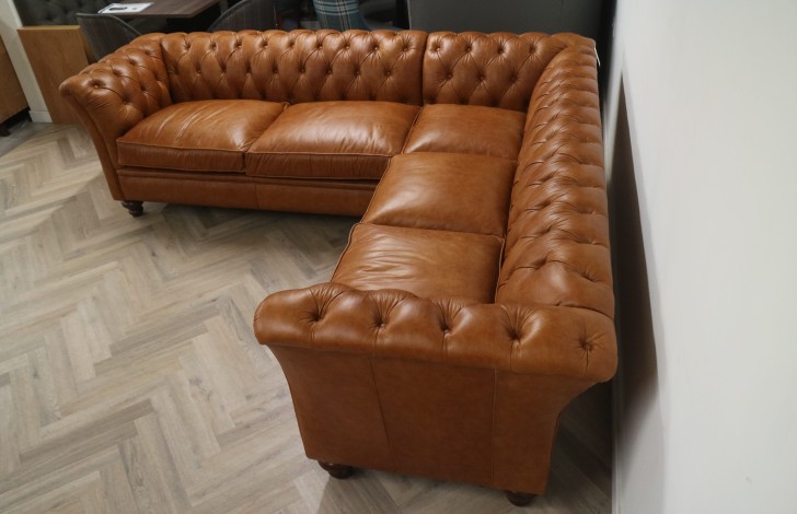 Tatton Chesterfield Corner Sofa - 3 x 2str Corner Sofa - Crystal Bruciato