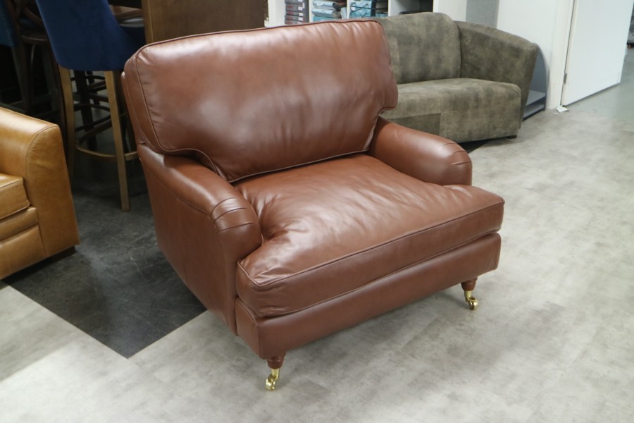 Downton Vintage Leather Sofa - 1.5 Seater - Contempo Castagna