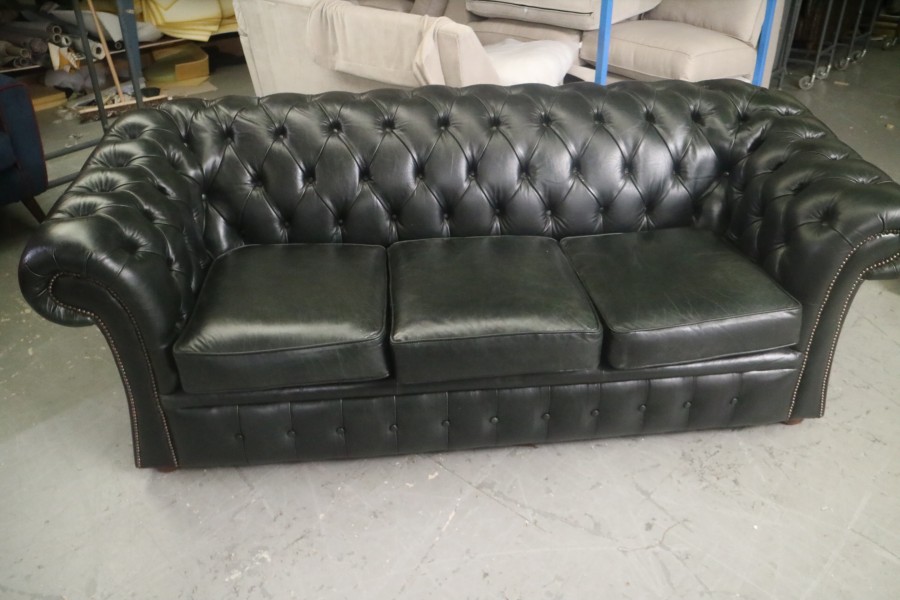 Gladbury Traditional Sofa - 3 Seater - Old English Black