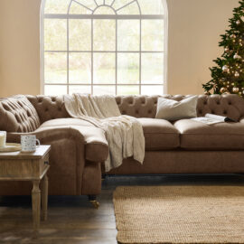 Cosy Living Rooms for Christmas 2025: Styling Your Sofa for the Holidays